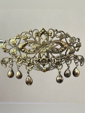 Ornate Victorian Filigree Metal Hair Piece Accessory pwith Dangles Gold Tone VTG